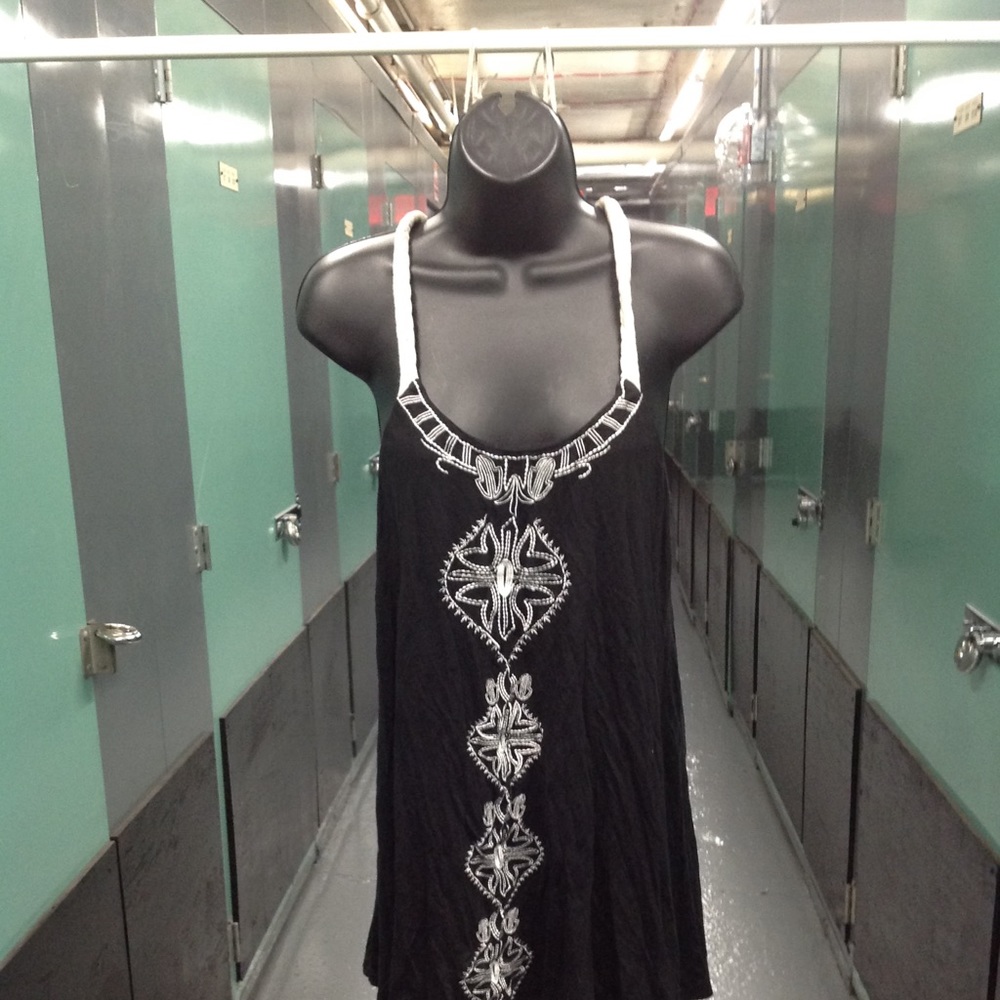 EMBROIDERED BRAIDED STRAP PEASANT STYLE BOHO TOP